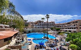 Walk To Golf Heated Pool Apartment